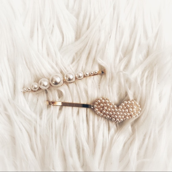 Coquettish Accessories - 🐘Fashion Statement NWT Pearl Hair Clip Bundle